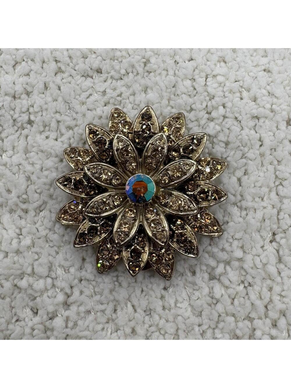 Vintage Gold Tone Rhinestone Flower Scarf Clip AB Center Statement